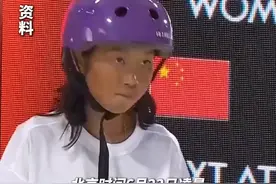 热闻|14岁济南姑娘崔宸曦：从济南和谐广场到巴黎协和广场图片