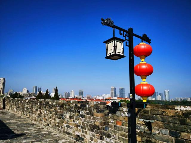 登台城