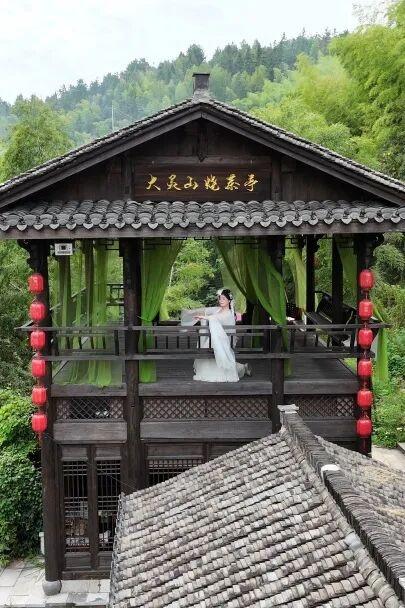反向旅行还得看这儿！徽州大灵山全天24场好戏等你邂逅，人少戏多还免费！