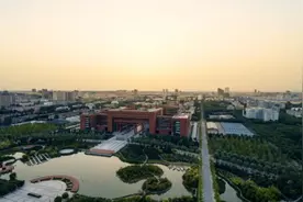 陕西自贸试验区为做强“农业自贸”保驾护航视频封面