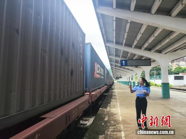 客货两旺、商旅齐涌！中越铁路架起经贸人文“双向桥”