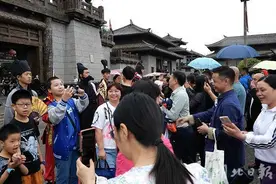 火爆了！三国赤壁古战场成为热门旅游打卡地图片