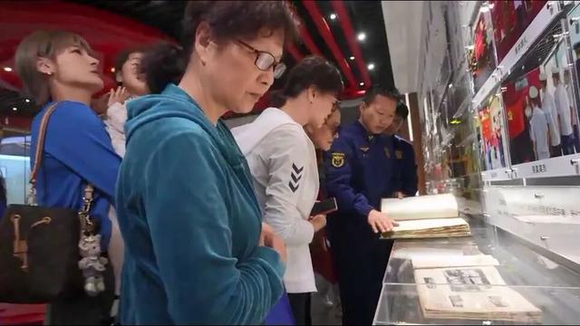 普陀·遇见新视角｜登顶上海最高瞭望塔，探秘宜昌消防救援站的前世今生