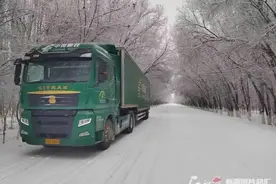 快递放心寄！春节期间新疆邮政快递企业不打烊图片