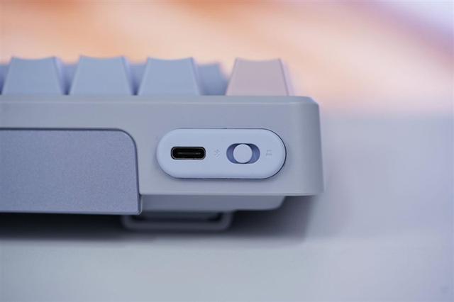 三模客制化 雷柏V700DIY-75评测：7层填充造就的无线客制化新标杆