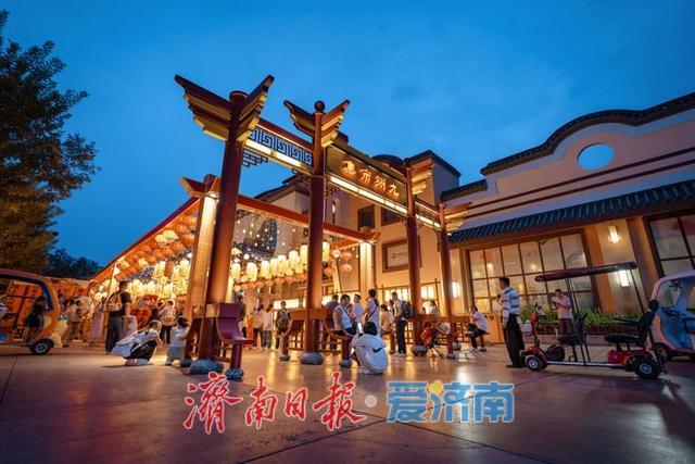 一年四季 泉在济南 | 夜幕下的古风绮梦，解锁国庆夜游新体验