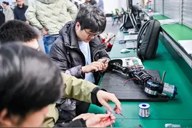 如何让毕业生具备职场“即战力”？沪上这所应用型高校联手企业攻克产业痛点图片