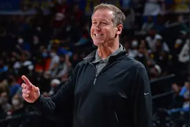 勇士新首席助教斯托茨：将为库里创造更多机会图片