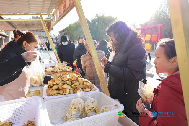 甘州府城：一半是人间烟火，一半是菊韵诗魂