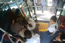 78岁老人求助新黄河：寻找3位救命恩人！曾因发病晕厥被众人合力救援图片