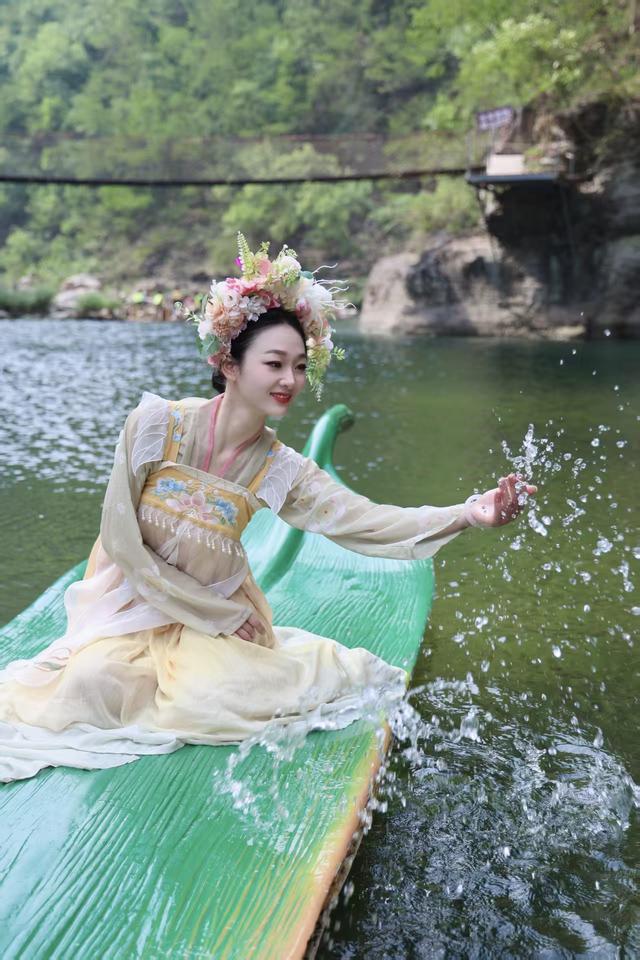 “上山下水”觅清凉，暑期襄阳文旅市场热力十足