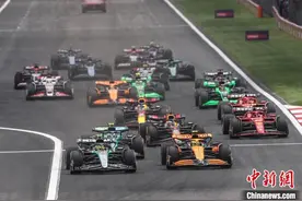 F1中国大奖赛冲刺赛：维斯塔潘夺冠 周冠宇排名第九图片