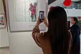 东营市第二届全民艺术普及成果展“受追捧”助力点亮全民美育星火图片