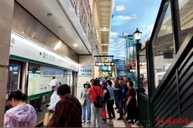 哈尔滨地铁提前“供凉”，车厢温度分“弱冷”“强冷”，注意选择图片