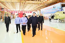 我们这一年：忠诚履职，为建设世界一流军队贡献航空力量图片