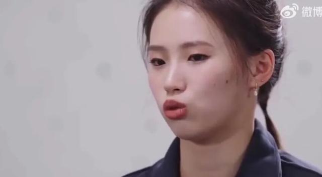 陈芋汐谈与全红婵关系：是并肩作战的队友，我们的关系不是舆论能左右的；其否认“有后台”，谈长期被网暴：希望所有运动员都能被正确看待