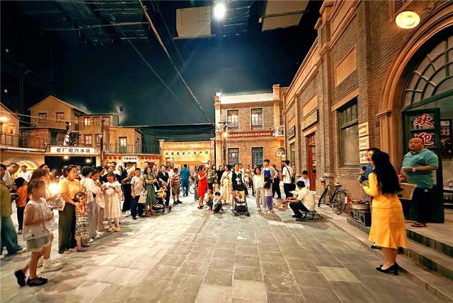 呼和浩特市又一文旅新地标——敕勒川星光里•影视戏剧幻城焕新启幕
