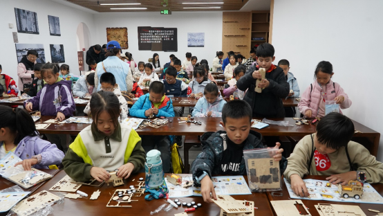 【文旅尖兵 润心惠民】轨迹之旅，薪火相传—— 纪念京张铁路肇建120 周年京张小读者研学活动（张家口站）成功举办