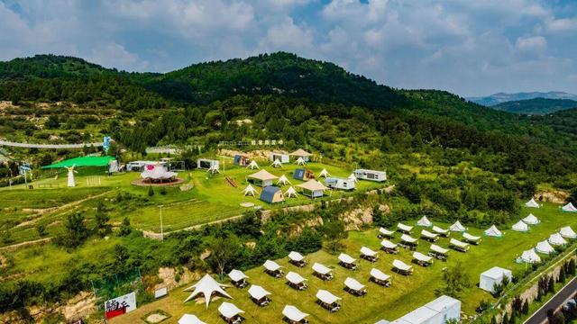 雨中泉城更有韵！“双节”济南30家重点景区纳客403.47万人次