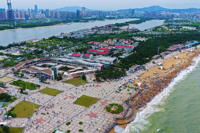 日照海边！“下饺子”模式！今夏顶流避暑地！