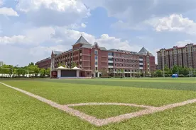 潍坊奎文圣卓实验学校：这一年，我们在热爱里奔跑图片