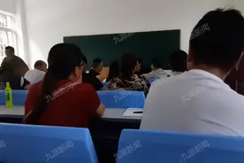 家长曝某职院收学费后就要带孩子省外实习进厂打工，校方：不强求采取学生自愿原则图片