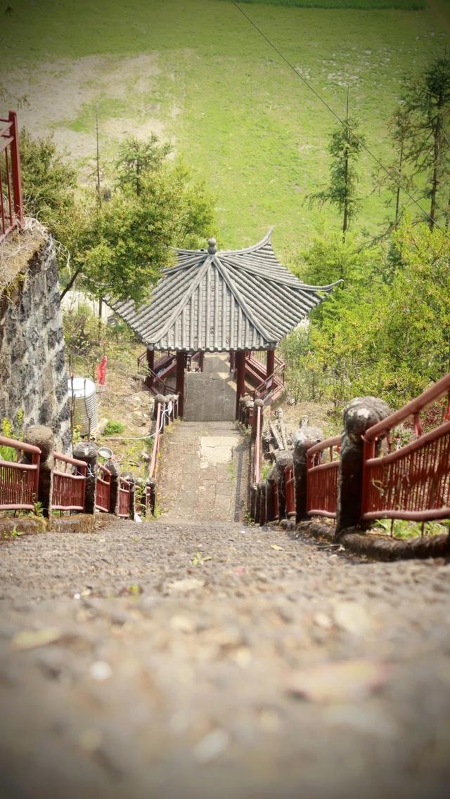 美好生活在云南｜这里，是《徐霞客游记》认证的“仙山圣境”