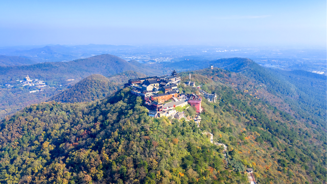 句容的外面是什么？