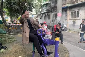 探访成都“迪士尼”：有人用文言文写“诺米传”，专家称爆火背后是成都文化的包容图片