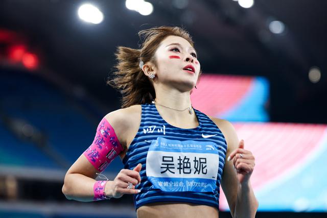 十五运｜输了0.04秒，屈居亚军的吴艳妮又一次给自己打了零分