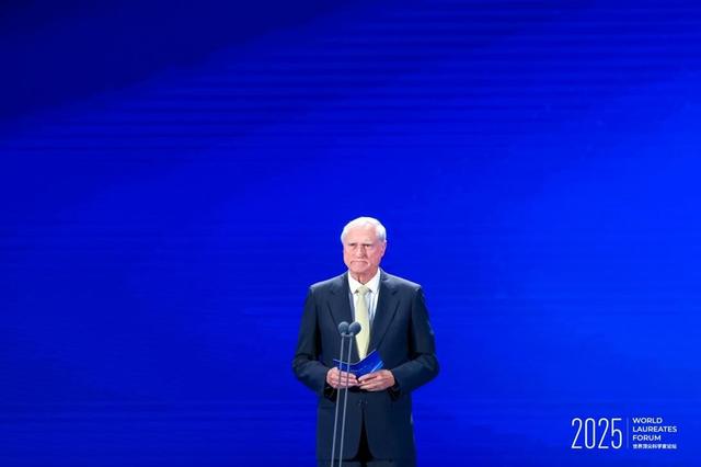 以获得“教学奖”自豪的数学家：功夫放慢，学问才能做深