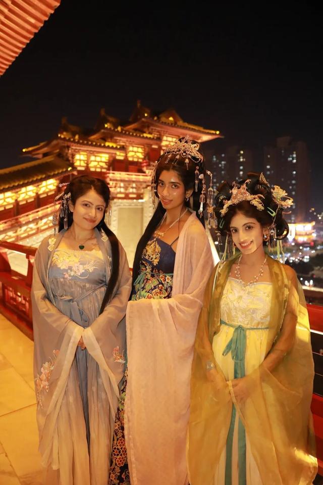 240小时过境免签一年，老外“深度种草”河南