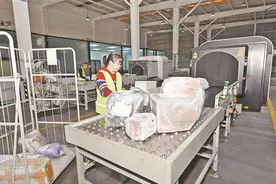 厦门自贸片区：不停工不停产 开足马力赶春光图片