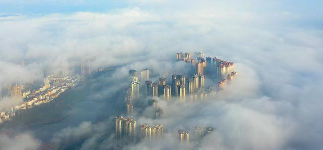 盘州城区：又见云海