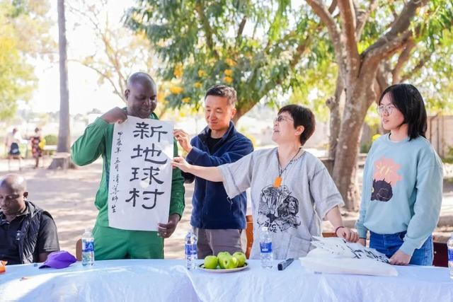 中国经验是“恐慌威胁”还是“值得借鉴”？从世界视野看中国学研究
