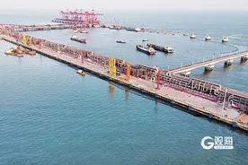 山东港口：“项目强港”，助力青岛打造国际航运中心图片