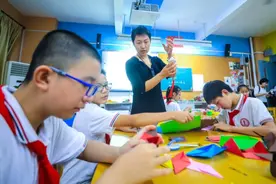 课后服务有什么？拿出来“晒一晒”，徐汇区中小学校公示课后服务课表图片