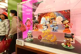 《哪吒2》周边“一吒难求”：盲盒最早4月才发货，手办众筹金额超3100万元图片