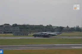 “鲲鹏”振翅！西部战区多架运-20直冲云霄图片