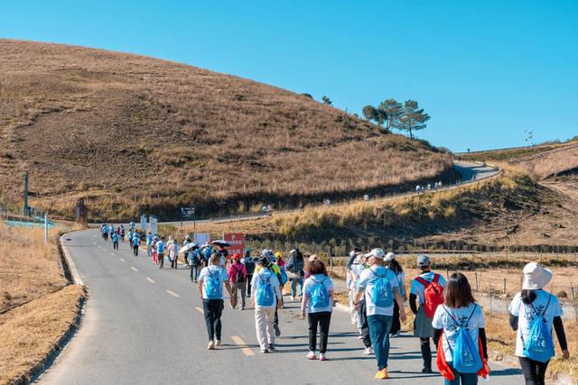 第三届滇西徐霞客寻踪之旅汉服徒步活动落幕