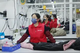 京东洗衣举办“工厂开放日” 互联网洗衣全流程揭秘图片