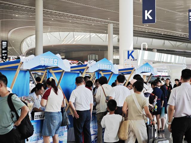 Hi FIVE！青岛机场转场五周年 空中“朋友圈”越拓越宽
