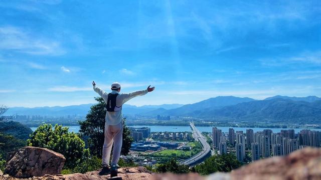 自然风光与都市繁华完美融合，“富阳曼哈顿”宝藏机位火了，当地提醒！