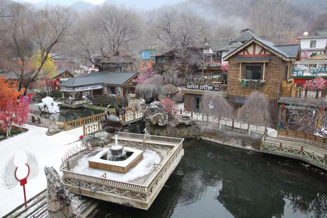 山海有情 冰雪辽宁 | 本溪：枫都换冬装 开启“冰雪+民俗+温泉”三重体验