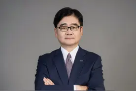 【外企看两会】松下全球副总裁本间哲朗：紧跟中国发展步伐 为中国发展新质生产力做出贡献图片