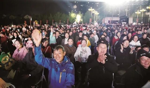 “村晚”奏响寿乡文化乐章——2025年全国秋季“村晚”基层示范展示活动在钟祥市圆满举办