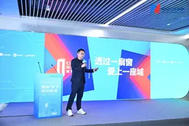 “城市之窗”创始人李定真：从纽约时代广场到广州地铁、成都春熙路，进化的大屏将带动怎样的城市试验？图片
