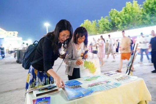 金沙滩啤酒城里的青岛西海岸文旅特色展区，吸睛无数！