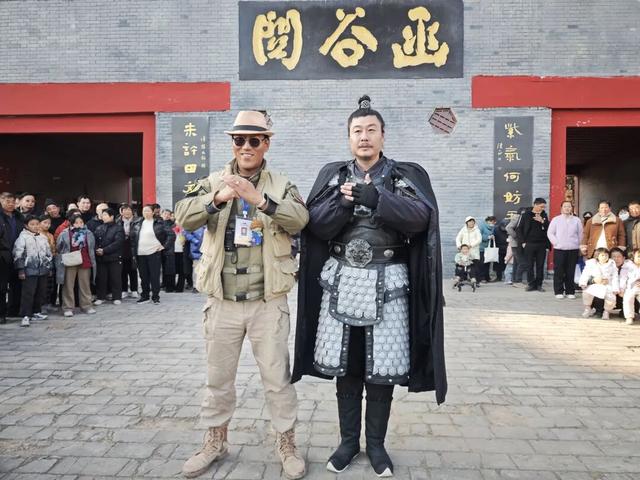 驼铃叩响函谷雄关 豫疆同心文化交融