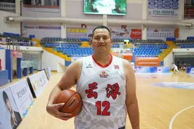 云浮队“大黑熊”莫树海：见证年轻人在省联赛的成长图片